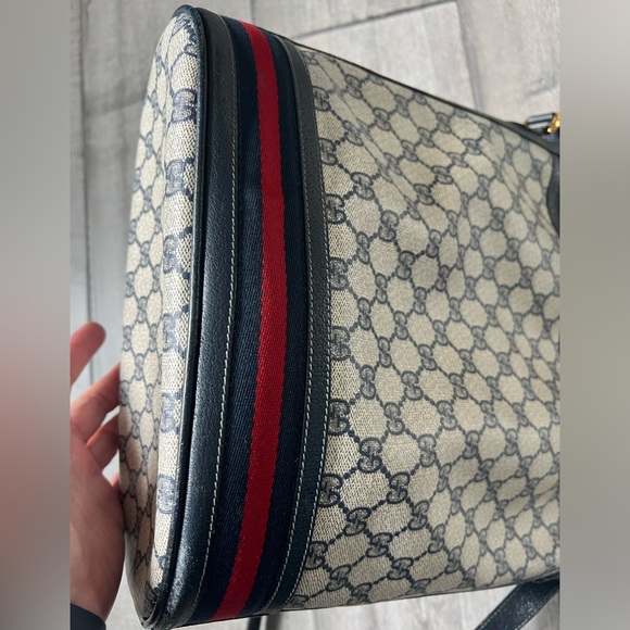 💯 Gucci navy drawstring Bucket bag - Picture 9 of 11